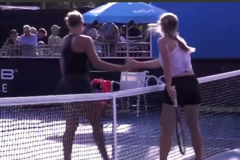 Иностранцы об украинской теннисистке, пожавшей руку россиянке: ей не за что извиняться