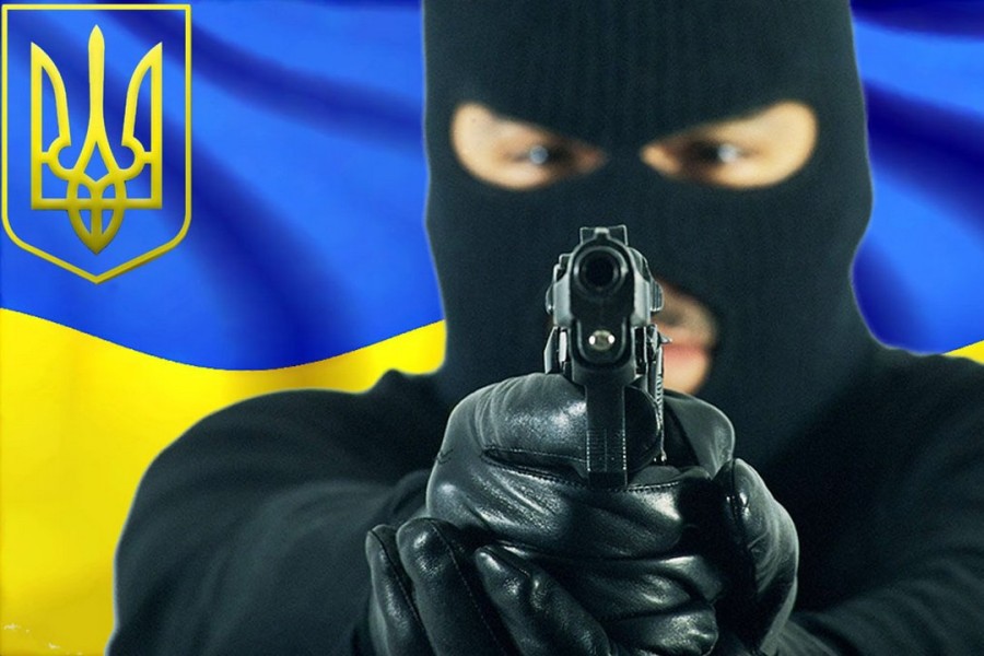 "Запретить сообщение с Украиной, как с вражеской, нацистско-бандеровской страной!"